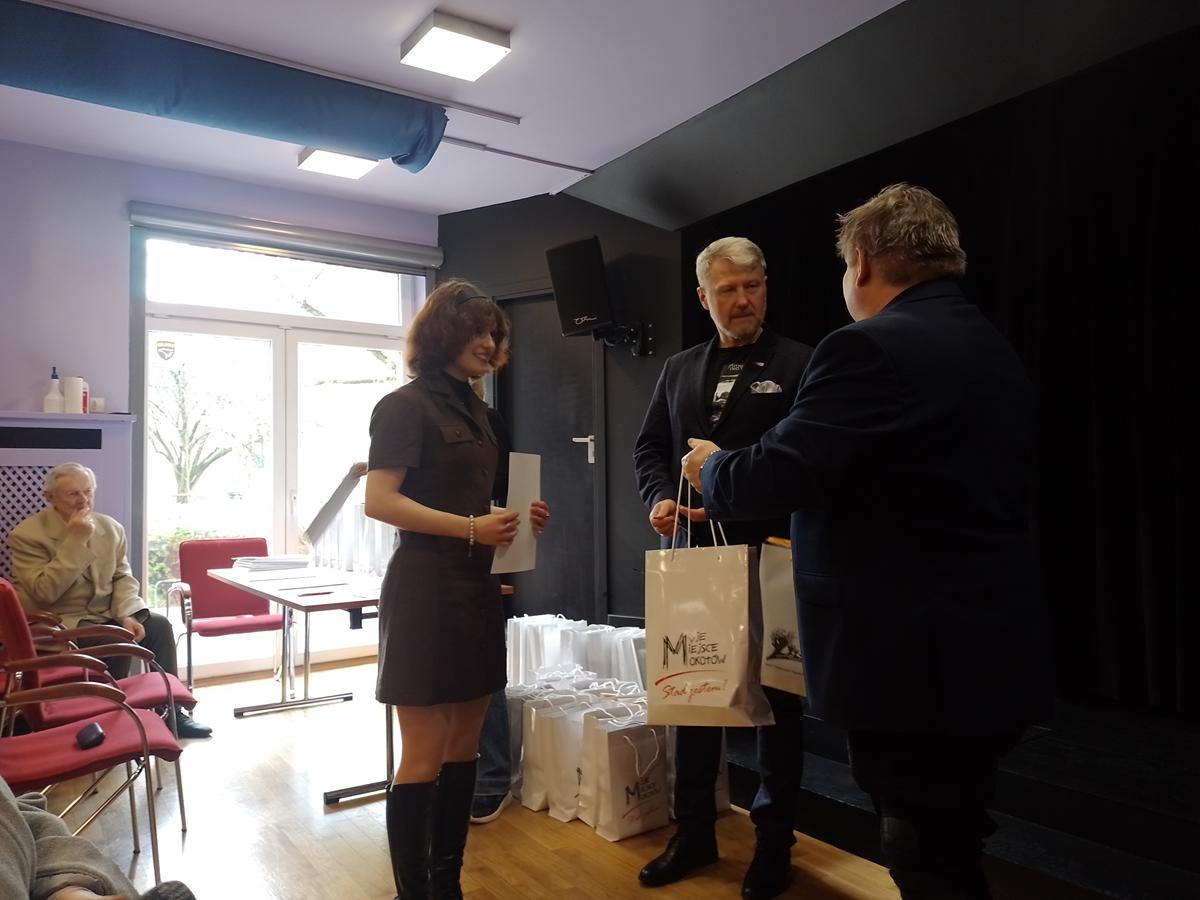 Nagroda dla Oli w Konkursie Historycznym Katyń – Prawda i Pamięć