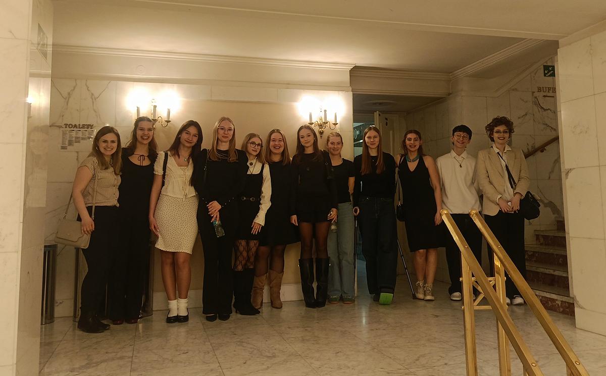 Klasa 3F w Teatrze Narodowym na spektaklu „Hamlet”